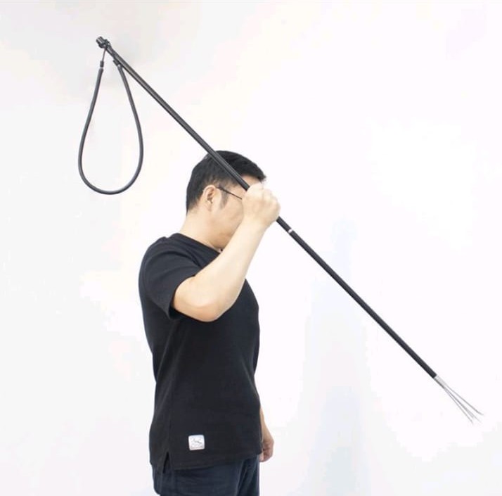 spear gun hand 1.jpg